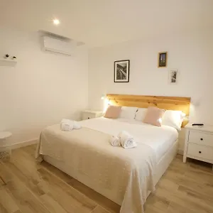 La Trinidad - Great Location Couette-café